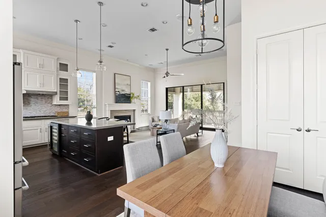 $599,500 | 612 East 20th Street, Unit A, Houston, TX 77008