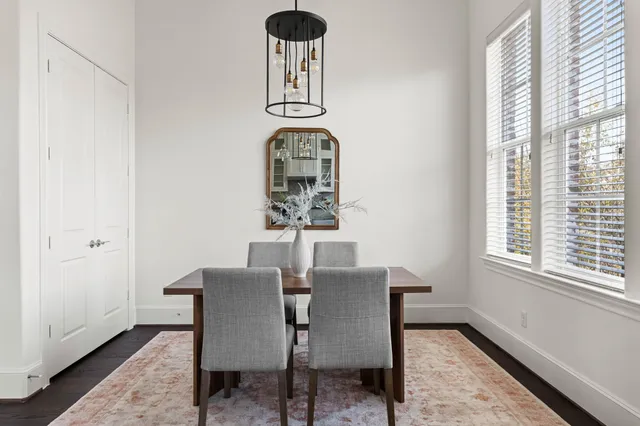 $599,500 | 612 East 20th Street, Unit A, Houston, TX 77008