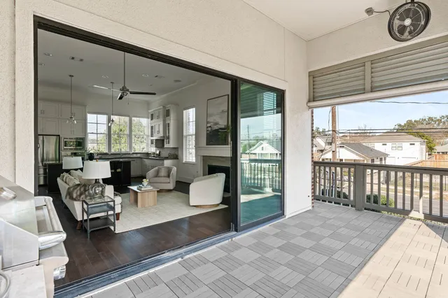 $599,500 | 612 East 20th Street, Unit A, Houston, TX 77008