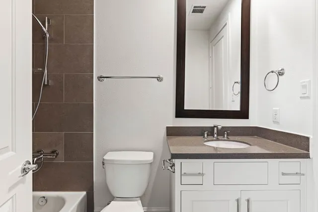 $599,500 | 612 East 20th Street, Unit A, Houston, TX 77008