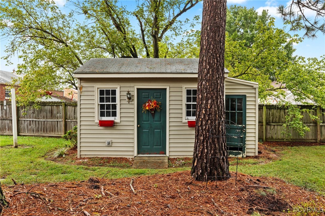 506 Compton Road Colonial Heights, VA 23834 - Photo 25 of 26