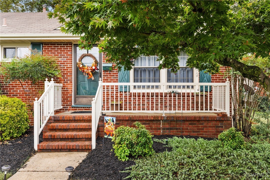 506 Compton Road Colonial Heights, VA 23834 - Photo 3 of 26