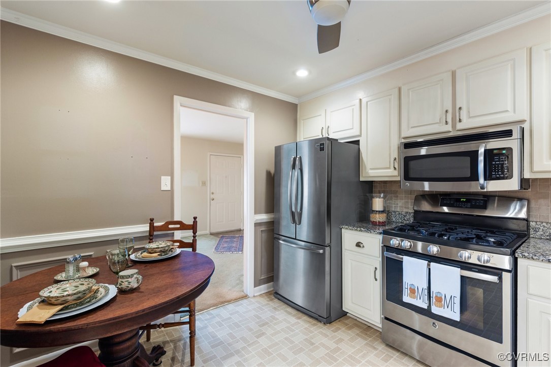 506 Compton Road Colonial Heights, VA 23834 - Photo 9 of 26