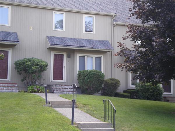 19 Deer Path, Unit 4 Maynard, MA 01754 - Photo 1 of 7 Gallery Image 1