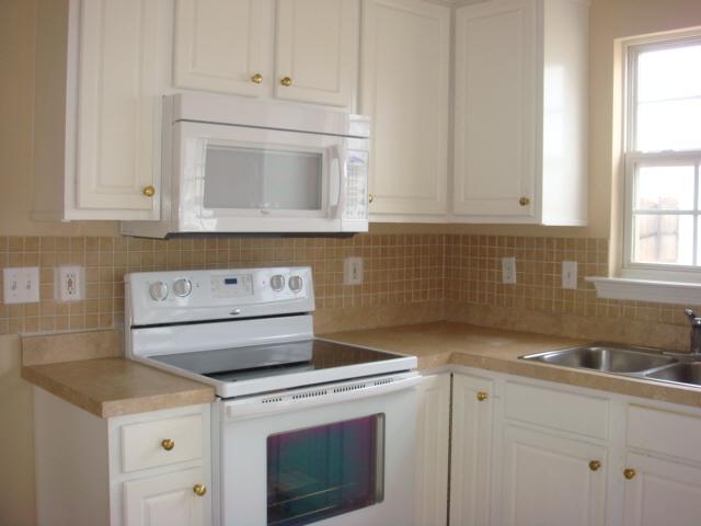 2 Box Tree Way Greenville, SC 29605 - Photo 5 of 9 Gallery Image 5