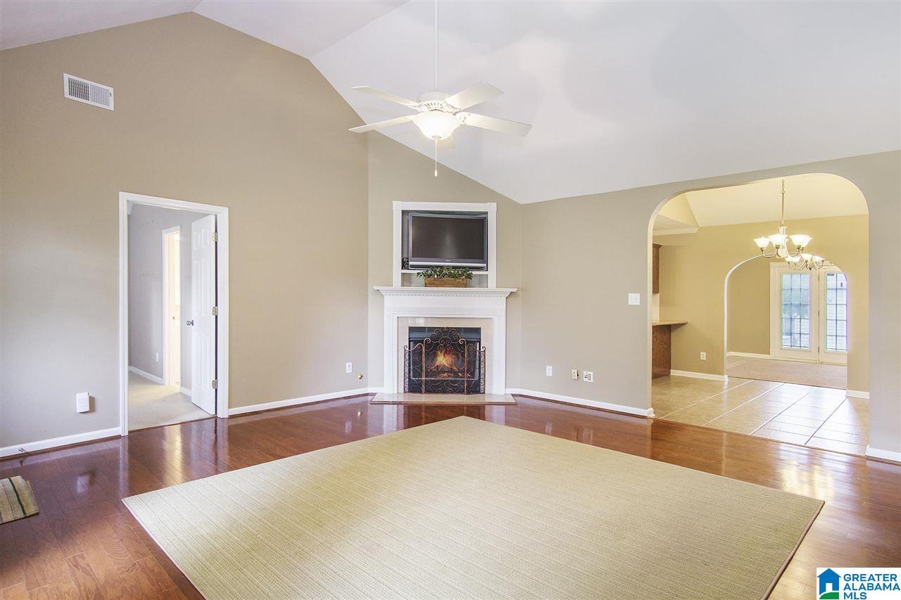 162 Silverstone Lane Alabaster, AL 35007 - Photo 5 of 33 Gallery Image 5