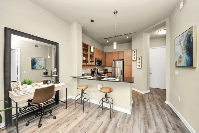 $1,175 | 5455 Richmond Avenue, Unit 4090, Houston, TX 77056