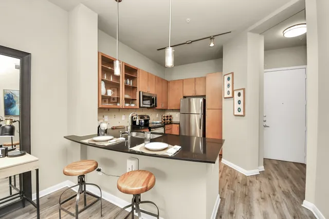 $1,175 | 5455 Richmond Avenue, Unit 4090, Houston, TX 77056