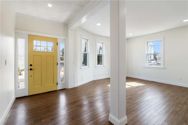 $699,000 | 4 Clinton Avenue, Newport, RI 02840