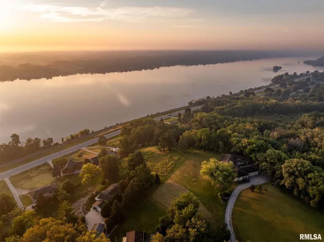 a view of a lake in middle of the town