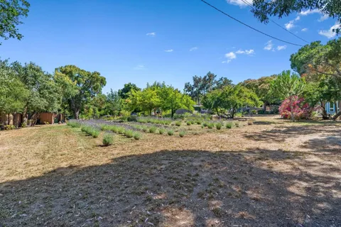 $1,799,999 | 9465 Watsonville Road, Gilroy, CA 95020