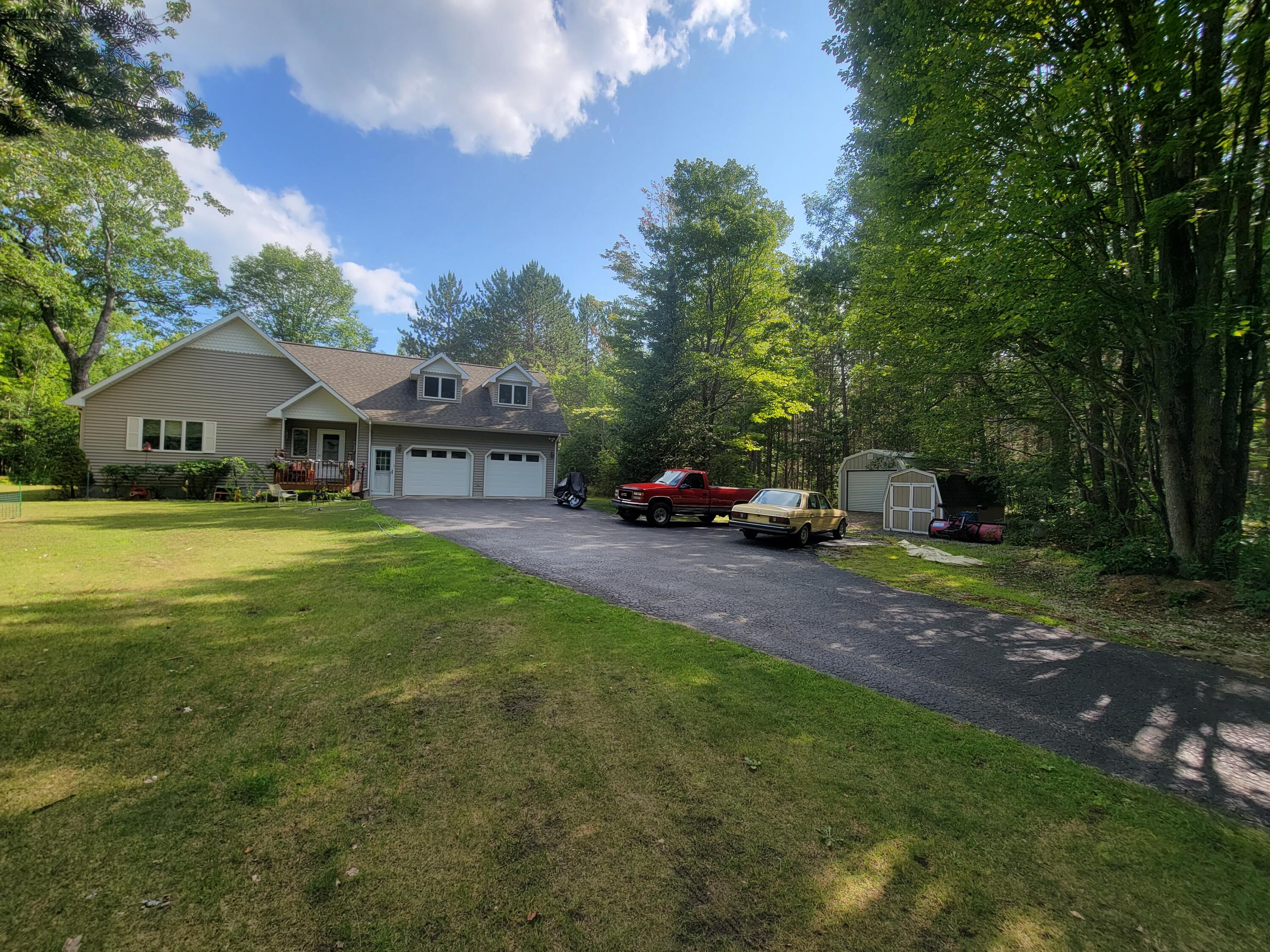 9043 Parke Road Alanson, MI 49706 - Photo 5 of 30 Gallery Image 5