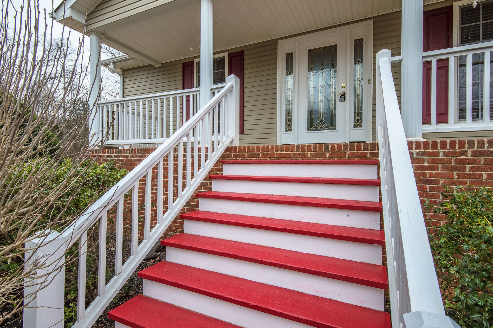 711 Franklin Road Charlotte, TN 37036 - Photo 3 of 32 Gallery Image 3