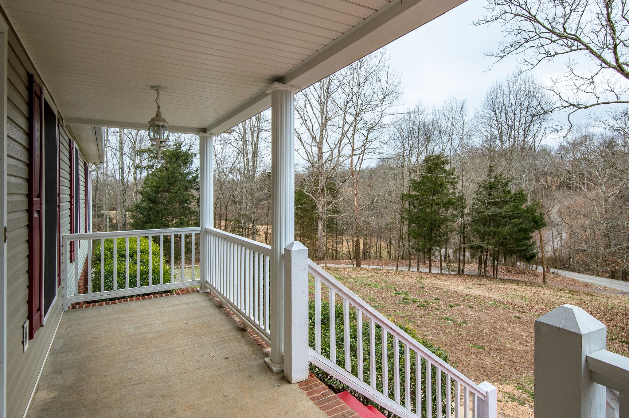 711 Franklin Road Charlotte, TN 37036 - Photo 4 of 32 Gallery Image 4