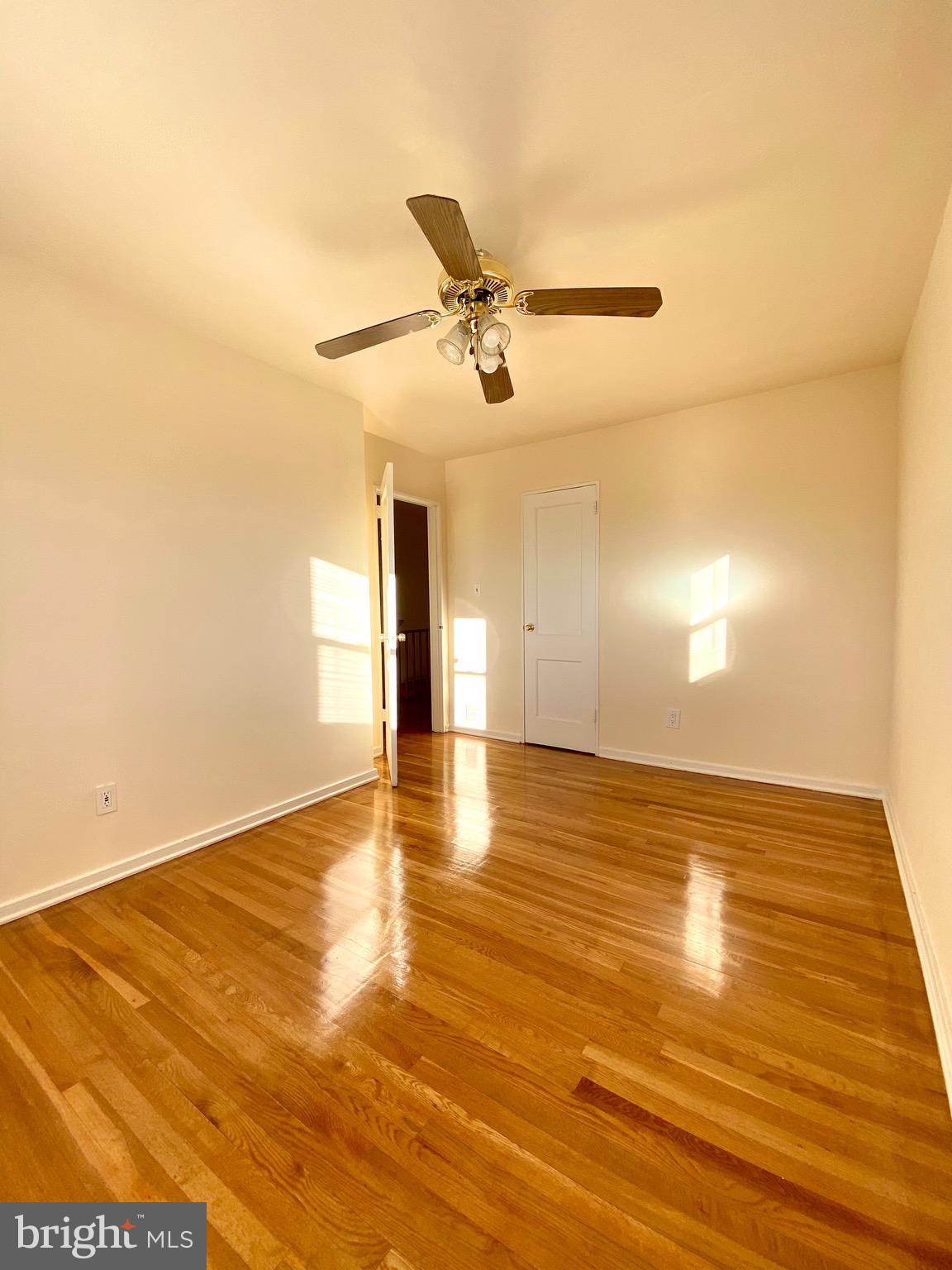 3105 Medway Street Silver Spring, MD 20902 - Photo 19 of 38 Master room (2nd room)