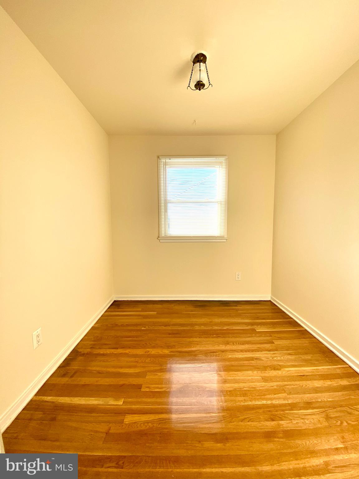 3105 Medway Street Silver Spring, MD 20902 - Photo 20 of 38 3rd room