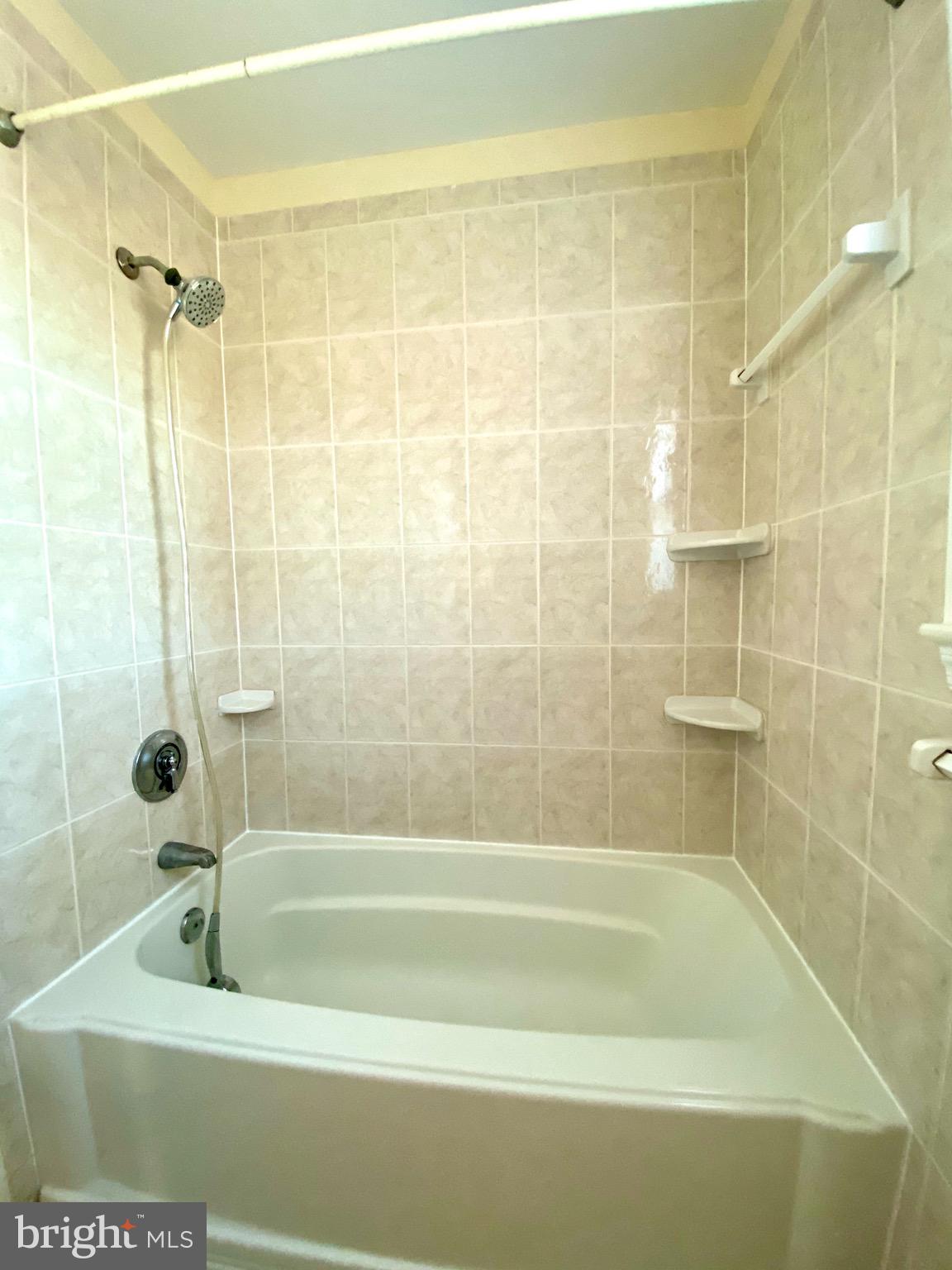 3105 Medway Street Silver Spring, MD 20902 - Photo 23 of 38 2nd floor full bath