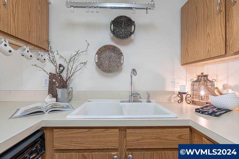 3690 Bell Road Northeast Salem, OR 97301 - Photo 9 of 24