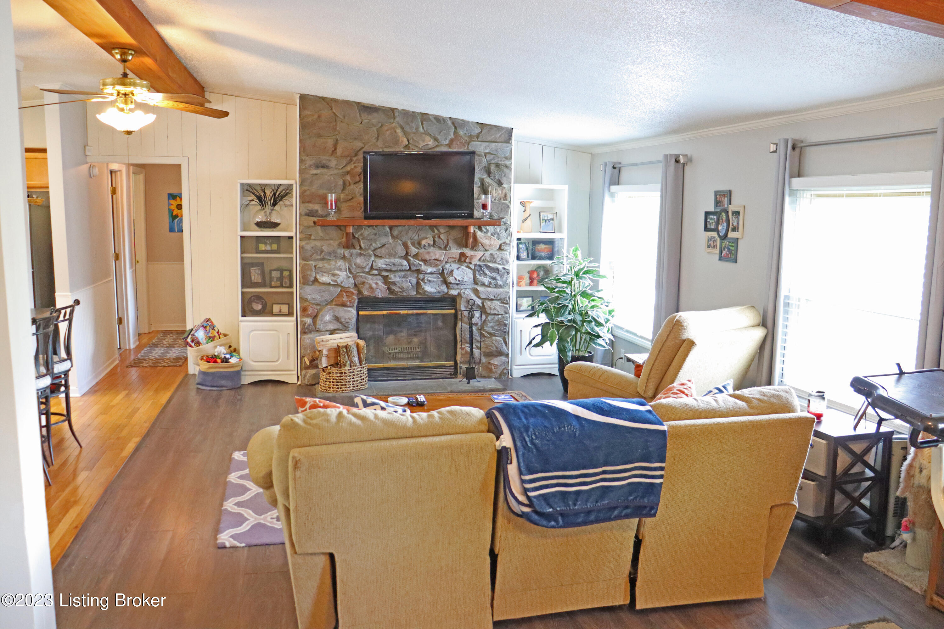 1771 Lebanon Ridge Road Bagdad, KY 40003 - Photo 12 of 65 Living Room 2