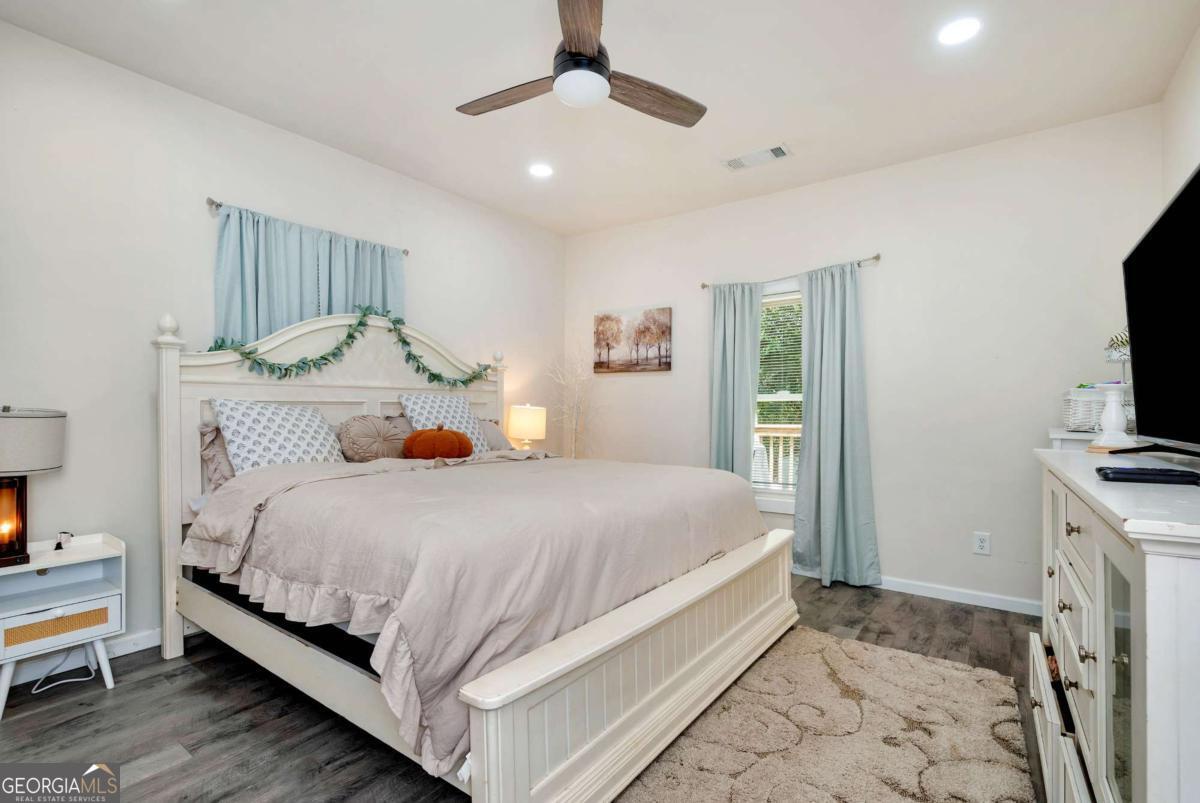 249 South Hill Street Toccoa, GA 30577 - Photo 15 of 26