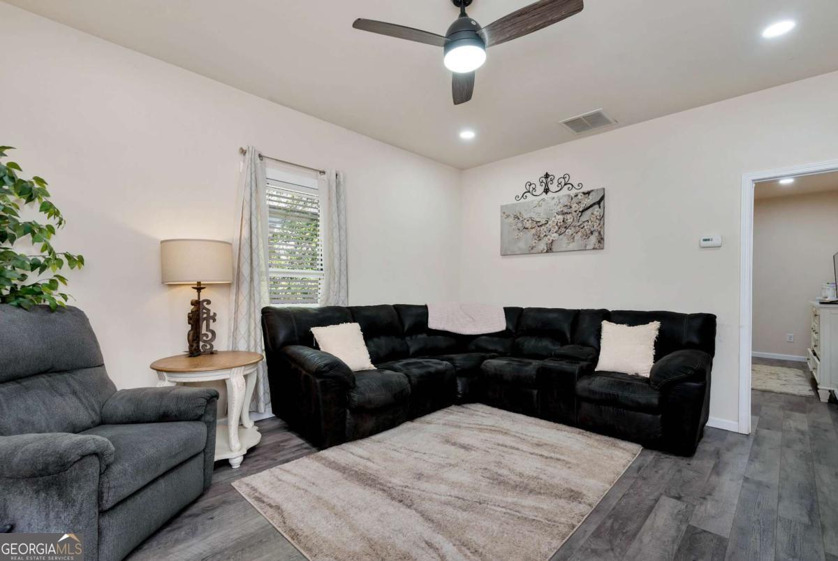 249 South Hill Street Toccoa, GA 30577 - Photo 6 of 26