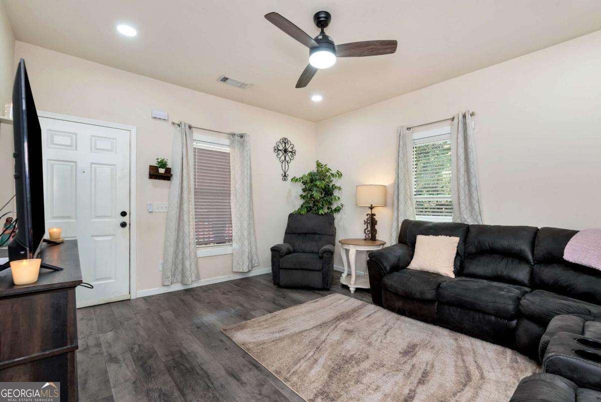 249 South Hill Street Toccoa, GA 30577 - Photo 7 of 26