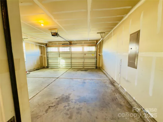 $2,599 | 5147 Downhaul Drive, Charlotte, NC 28269