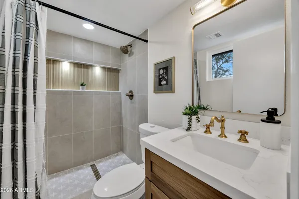 $419,750 | 643 East Harmony Avenue, Mesa, AZ 85204