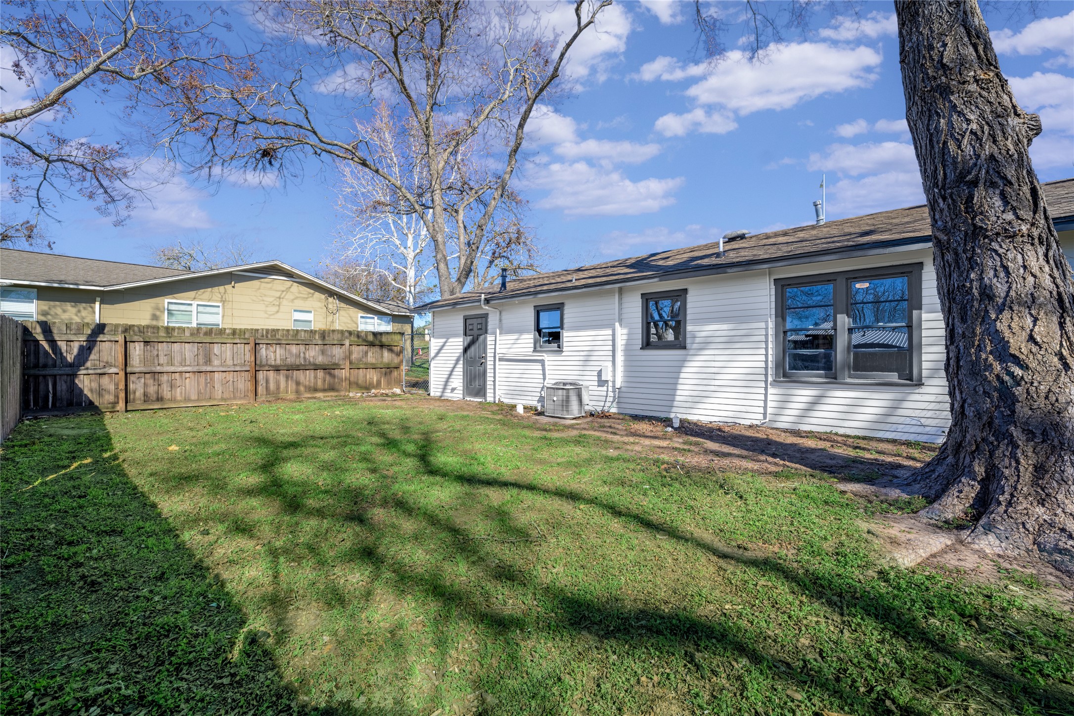 476 Ellinger Road La Grange, TX 78945 - Photo 12 of 14