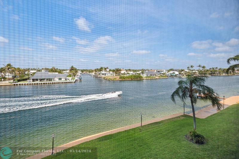 985 Southeast 19th Ave Unit 303  