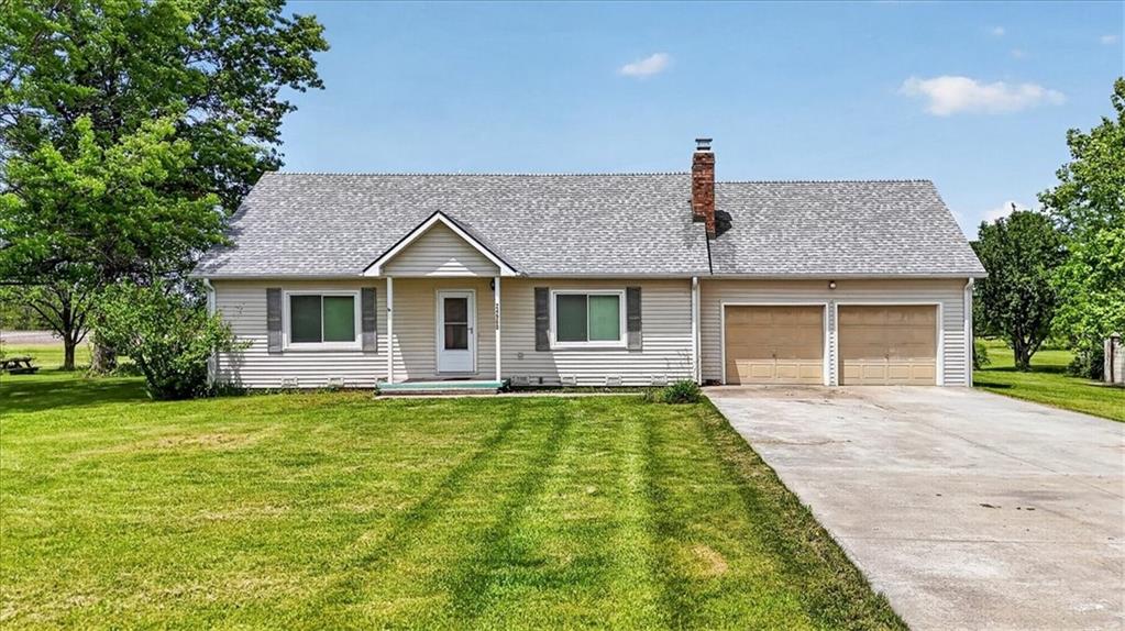 24960 Earnest Road Lane, KS 66042 - Photo 4 of 37