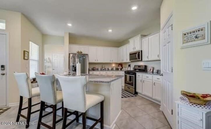 497 Coastline Way Street St. Augustine, FL 32092 - Photo 8 of 21 Kitchen breakfast bar view