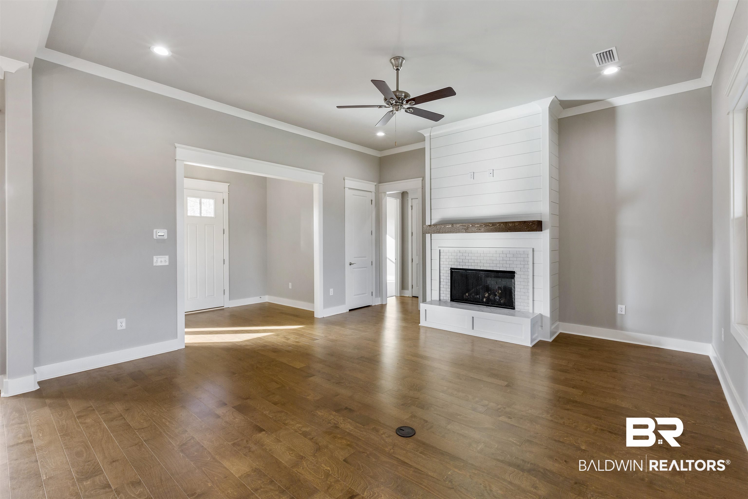 19726 Bunker Loop Fairhope, AL 36532 - Photo 6 of 29 Living Room