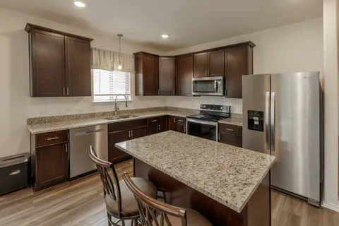 $325,000 | 125 Janice Road, Taylor, TX 76574
