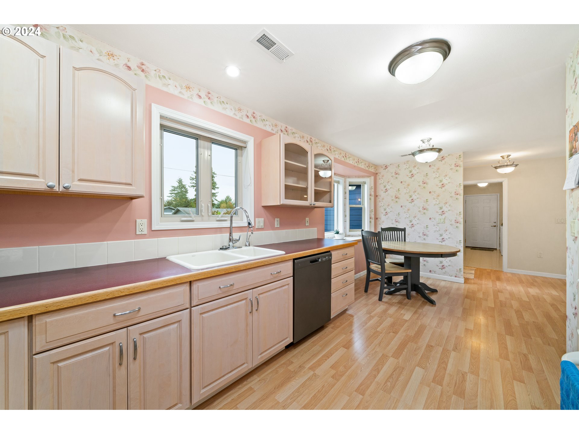 92850 Knappa Dock Road Astoria, OR 97103 - Photo 9 of 40 Gallery Image 9