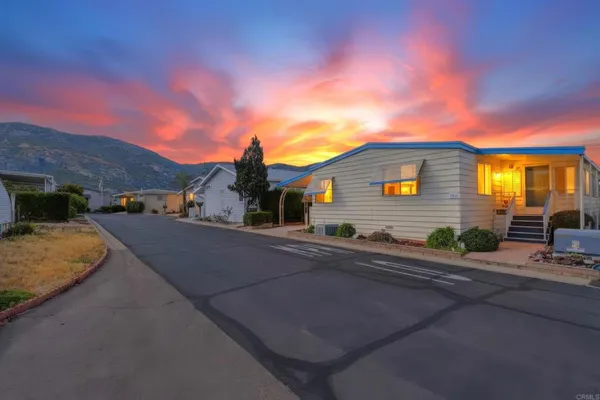 $305,000 | 15420 Olde Highway 80, Unit 104, El Cajon, CA 92021