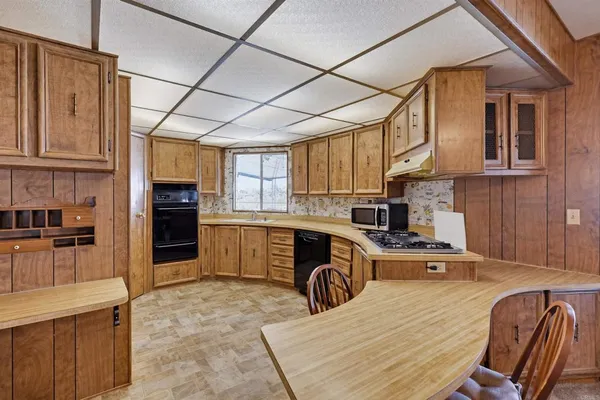 $305,000 | 15420 Olde Highway 80, Unit 104, El Cajon, CA 92021