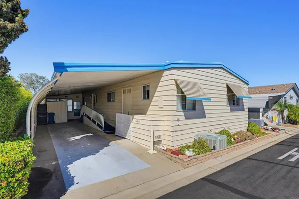 $305,000 | 15420 Olde Highway 80, Unit 104, El Cajon, CA 92021