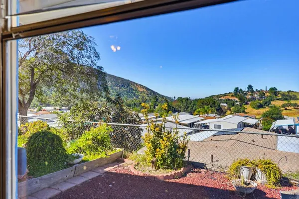 $305,000 | 15420 Olde Highway 80, Unit 104, El Cajon, CA 92021