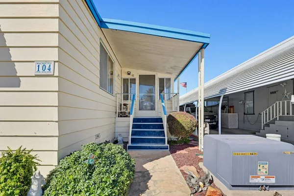 $305,000 | 15420 Olde Highway 80, Unit 104, El Cajon, CA 92021