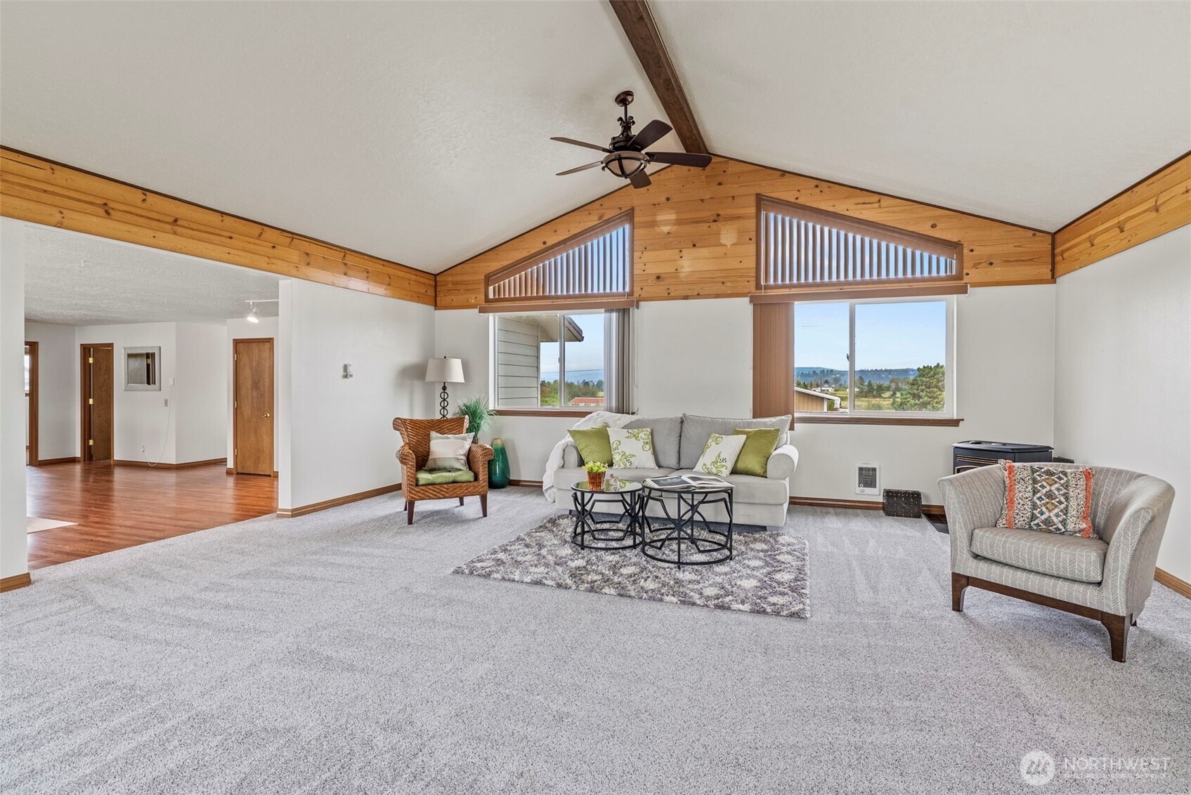 277 West Sunny Sands Road Cathlamet, WA 98612 - Photo 23 of 40