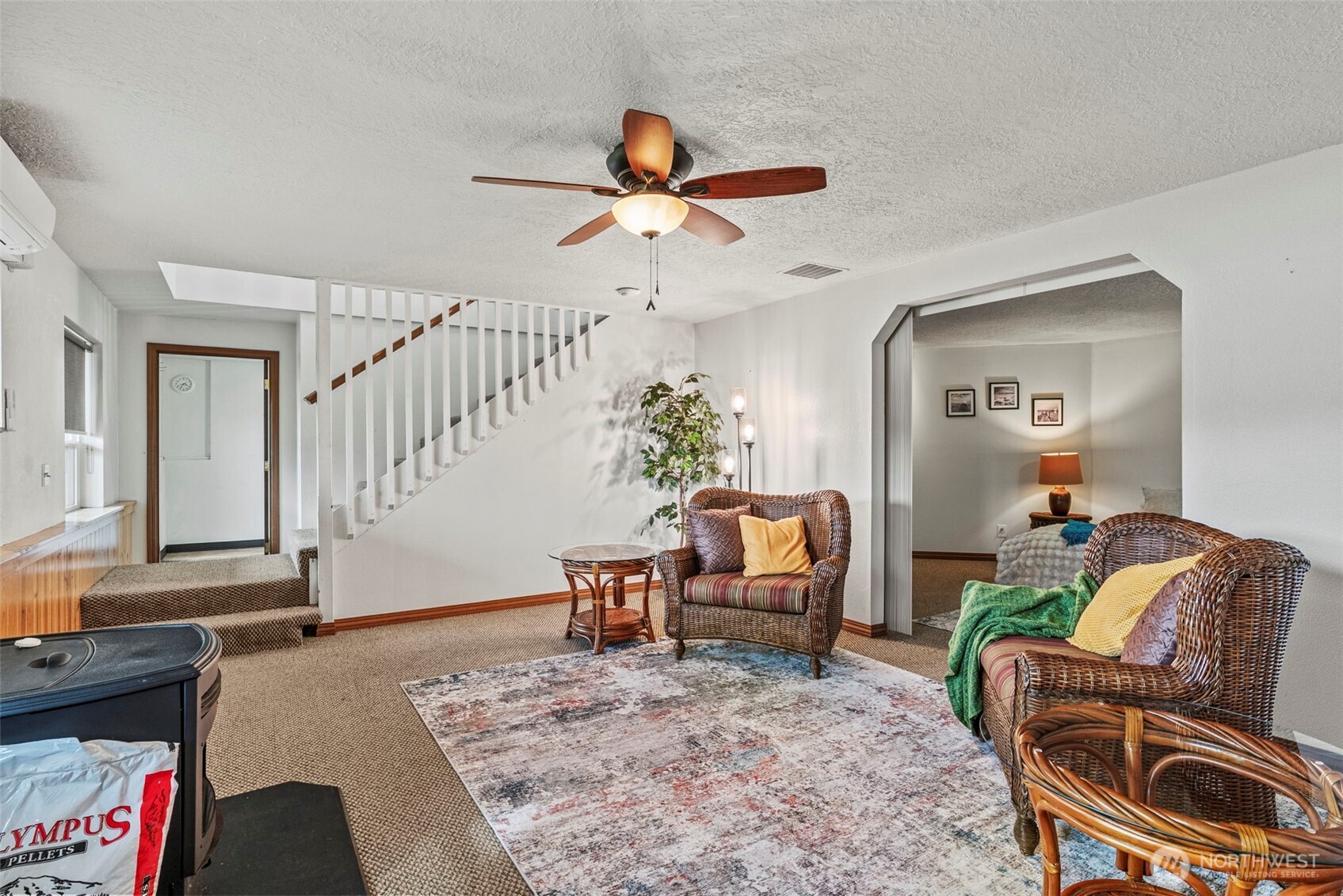 277 West Sunny Sands Road Cathlamet, WA 98612 - Photo 36 of 40
