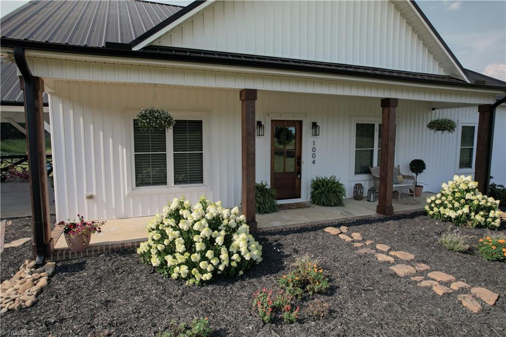 1004 Tilley Farm Road Pinnacle, NC 27043 - Photo 8 of 45 Gallery Image 8
