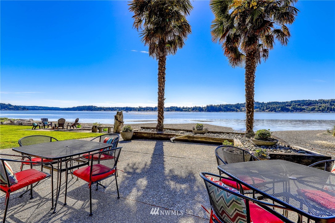 2012 Northeast Enetai Beach Road Bremerton, WA 98310 - Photo 2 of 40 Gallery Image 2