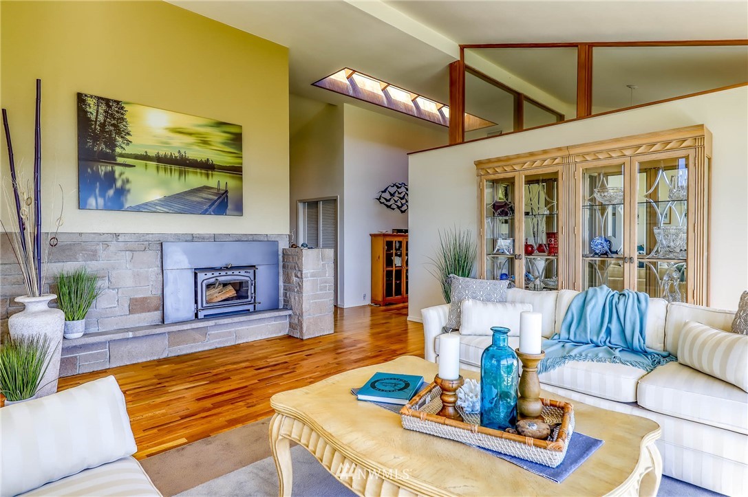 2012 Northeast Enetai Beach Road Bremerton, WA 98310 - Photo 13 of 40 Gallery Image 13