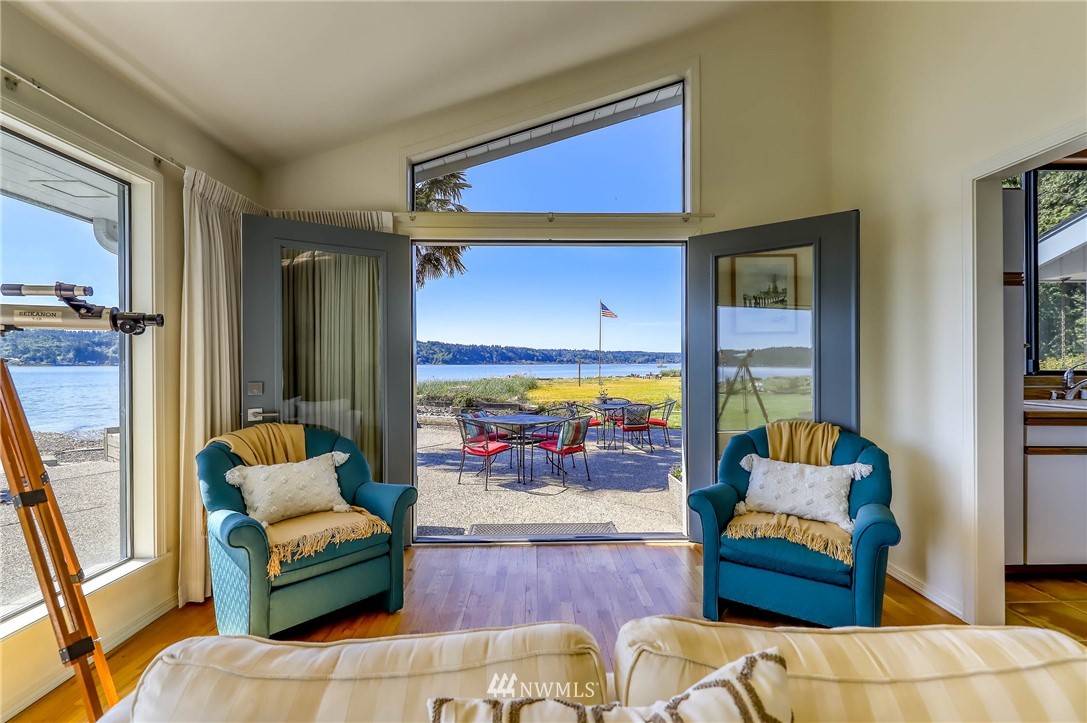2012 Northeast Enetai Beach Road Bremerton, WA 98310 - Photo 14 of 40 Gallery Image 14