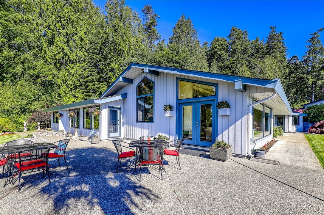 2012 Northeast Enetai Beach Road Bremerton, WA 98310 - Photo 15 of 40 Gallery Image 15