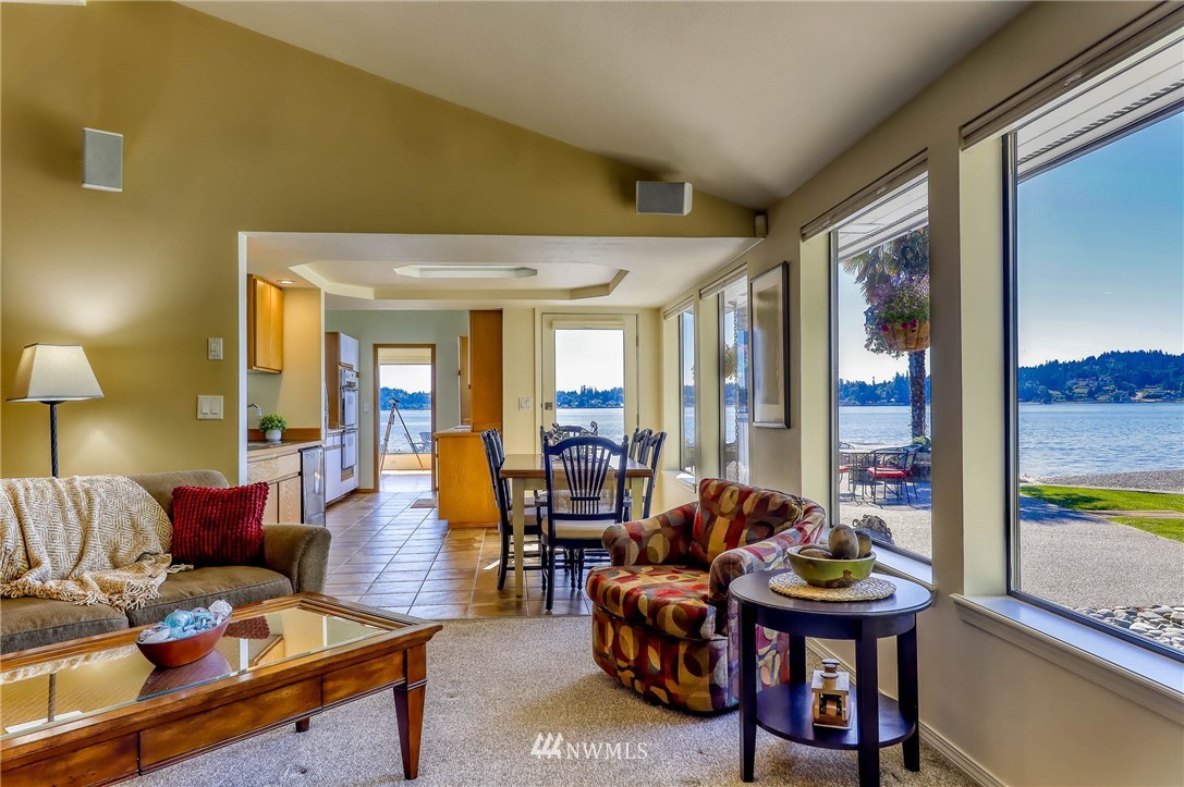 2012 Northeast Enetai Beach Road Bremerton, WA 98310 - Photo 19 of 40 Gallery Image 19