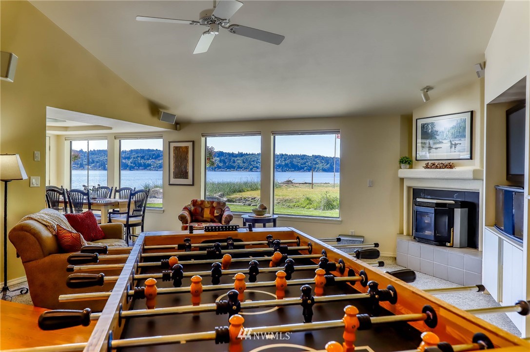 2012 Northeast Enetai Beach Road Bremerton, WA 98310 - Photo 20 of 40 Gallery Image 20