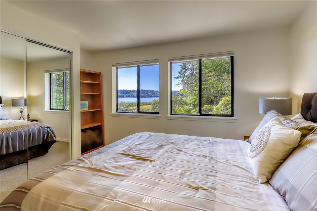 2012 Northeast Enetai Beach Road Bremerton, WA 98310 - Photo 23 of 40 Gallery Image 23